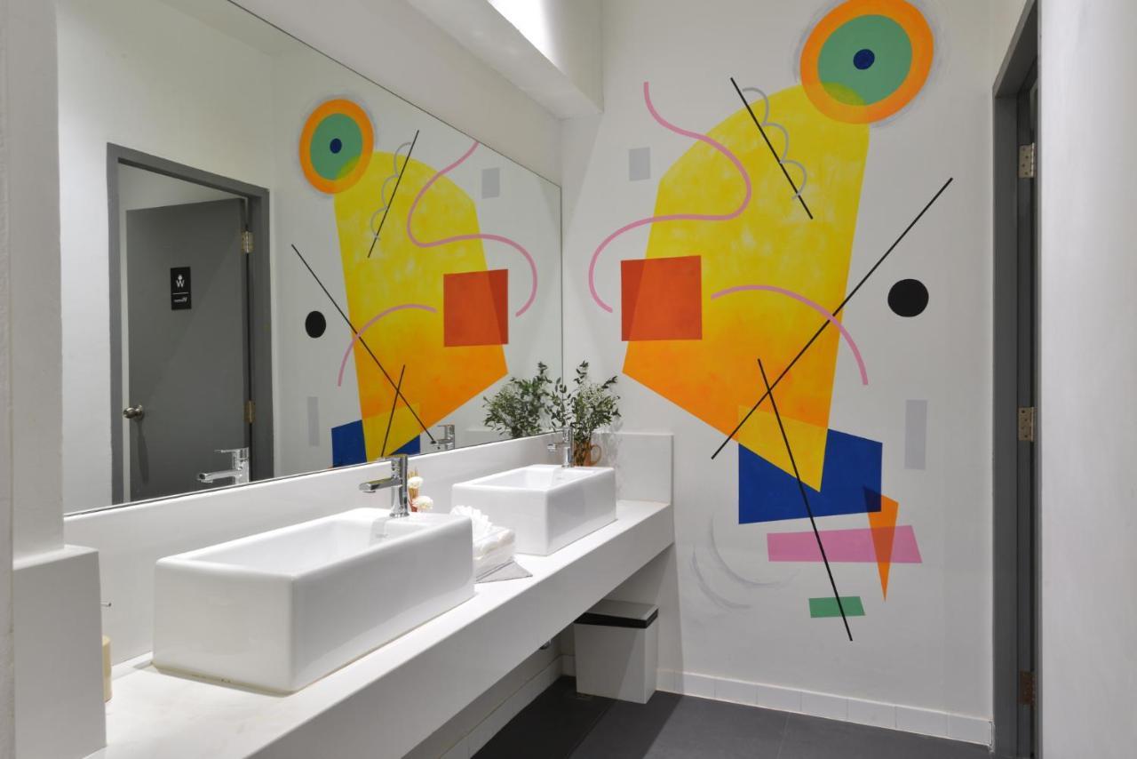 Tiang Capsule Hostel Bangkok Kültér fotó