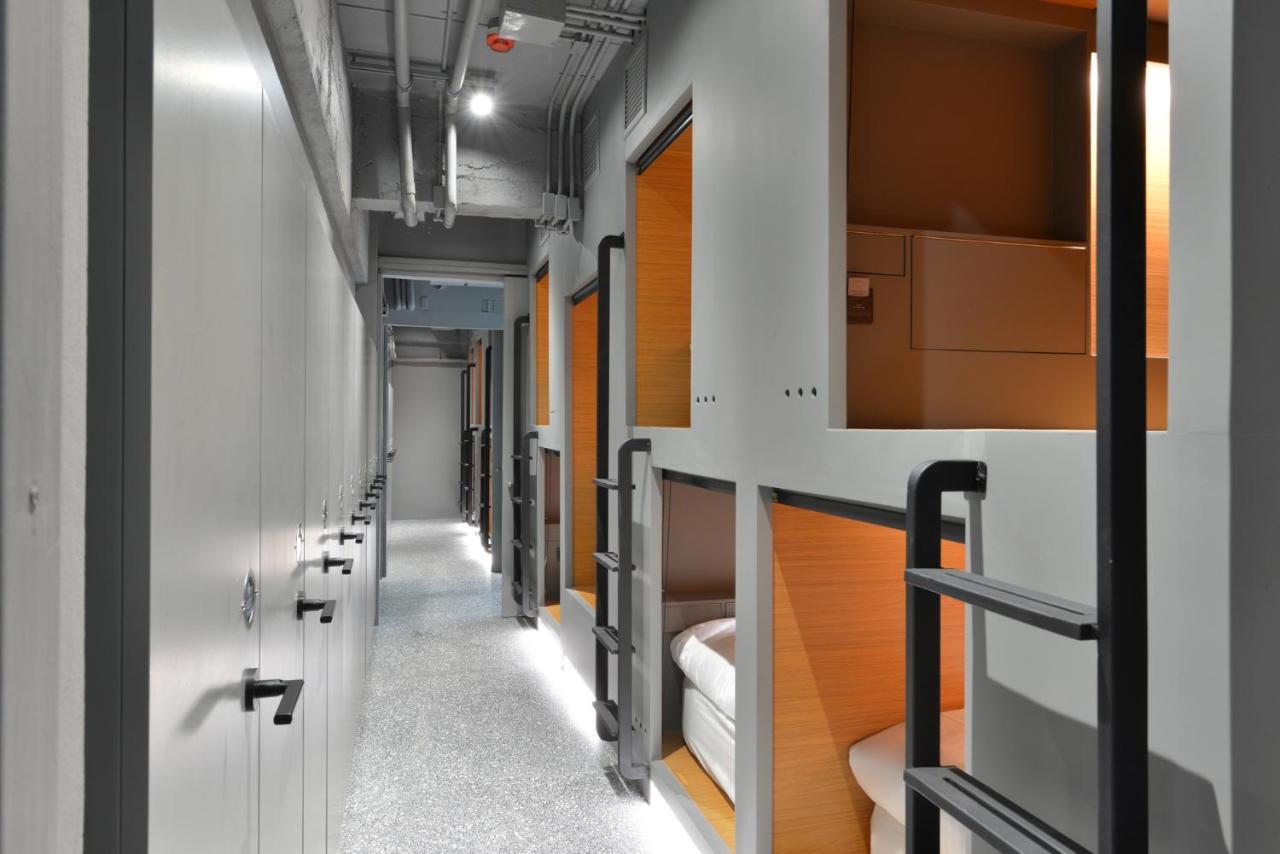 Tiang Capsule Hostel Bangkok Kültér fotó