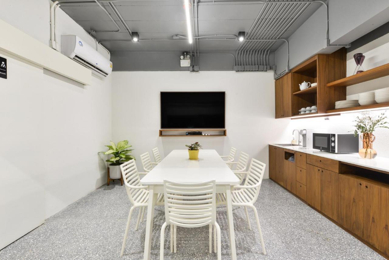 Tiang Capsule Hostel Bangkok Kültér fotó