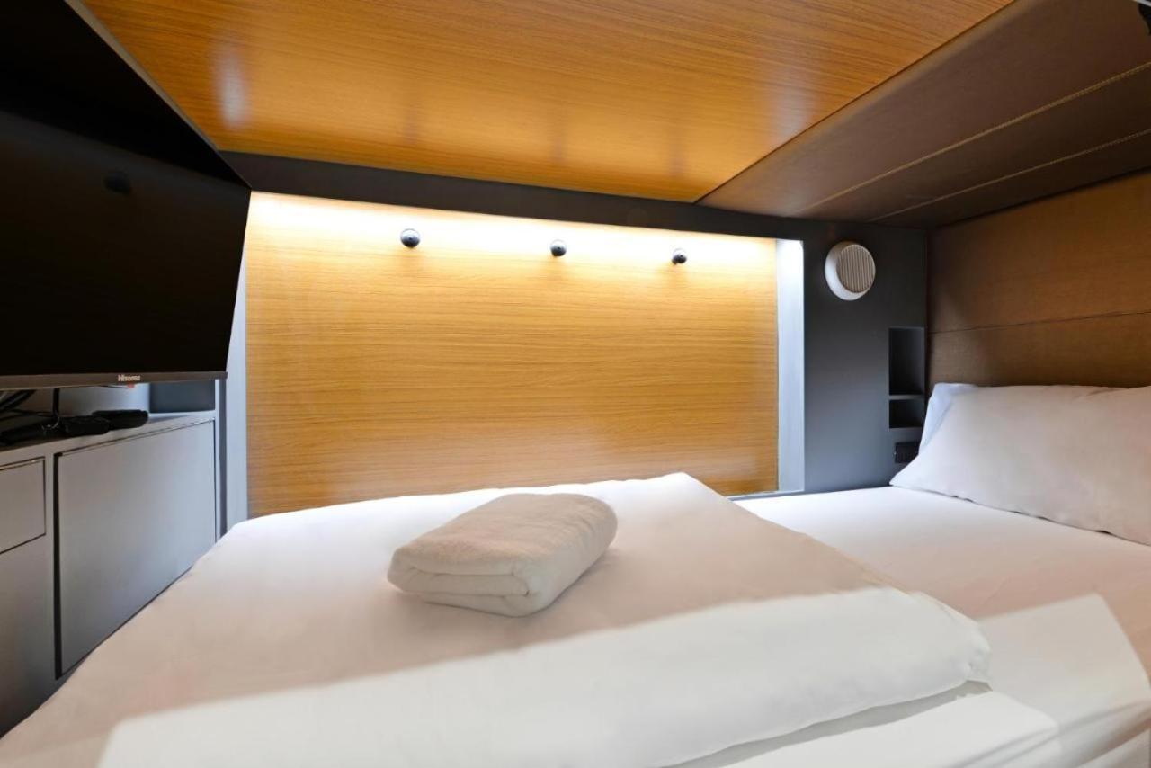 Tiang Capsule Hostel Bangkok Kültér fotó